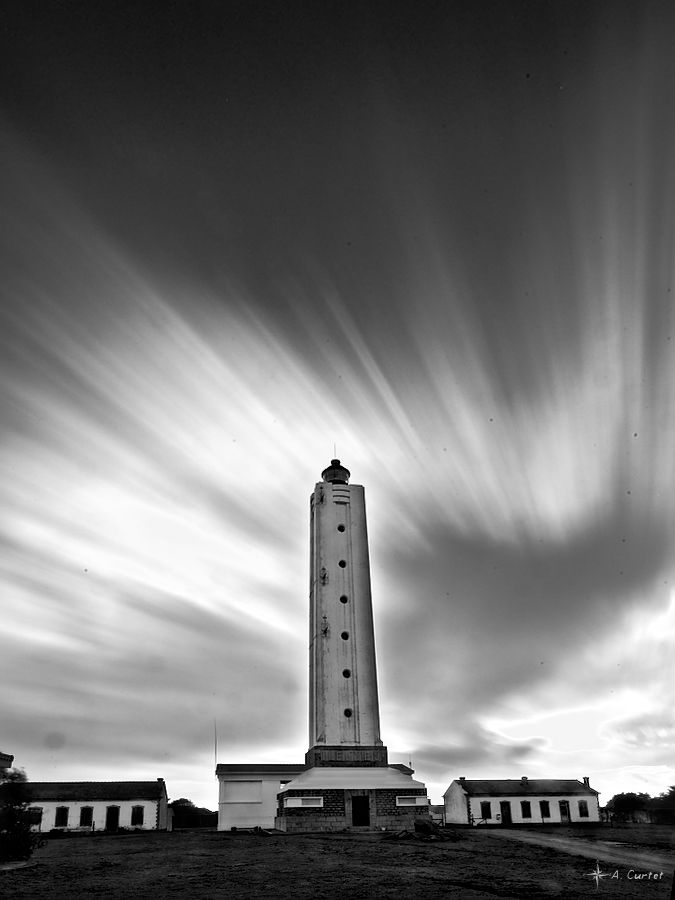 IMG 7340 Yeu Island lighthouse fb
