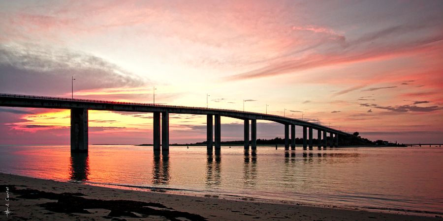 IMG 0866 Noirmoutier Island bridge fb