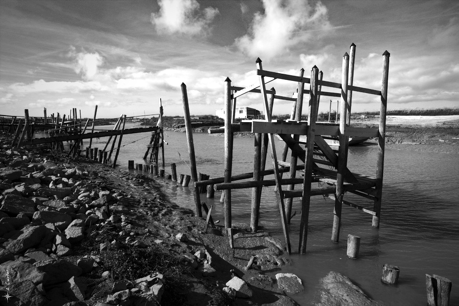 IMG 0982 Derelict pier fb