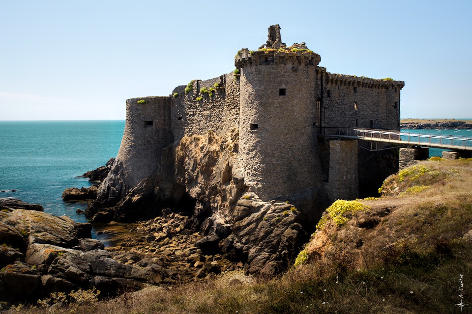 2018 08 04 IMG 3177 The Old Castle fb