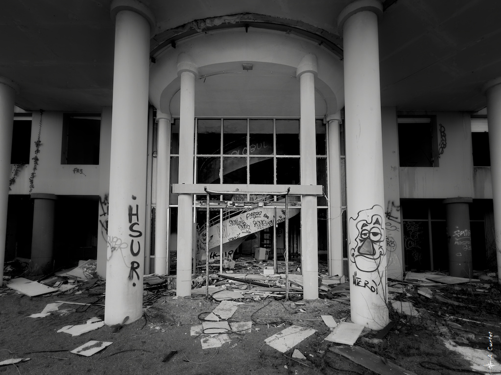 2019 12 12 ACP 2143 Entrance 1 1024px
